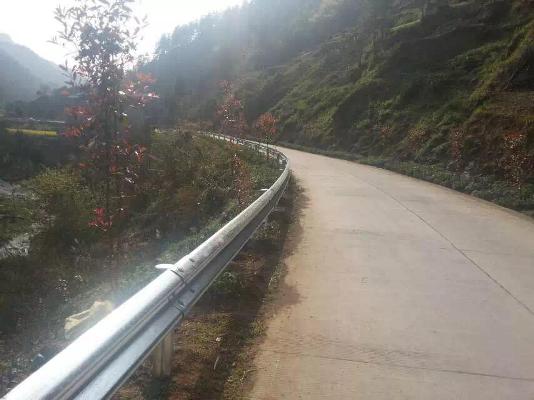 彎道波形梁護(hù)欄板